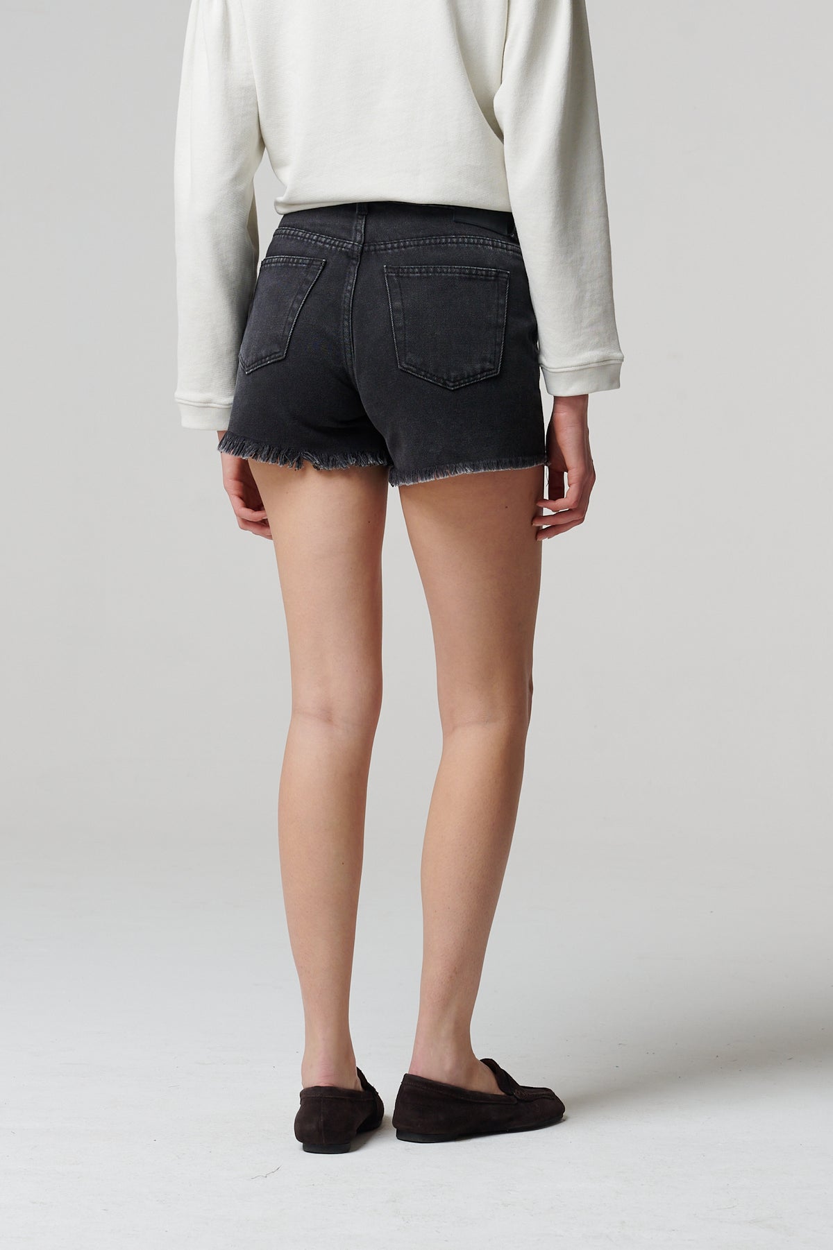 Amber Short Black