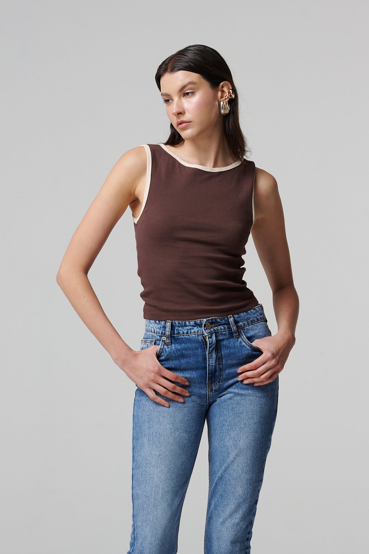 Harper Top Chocolate