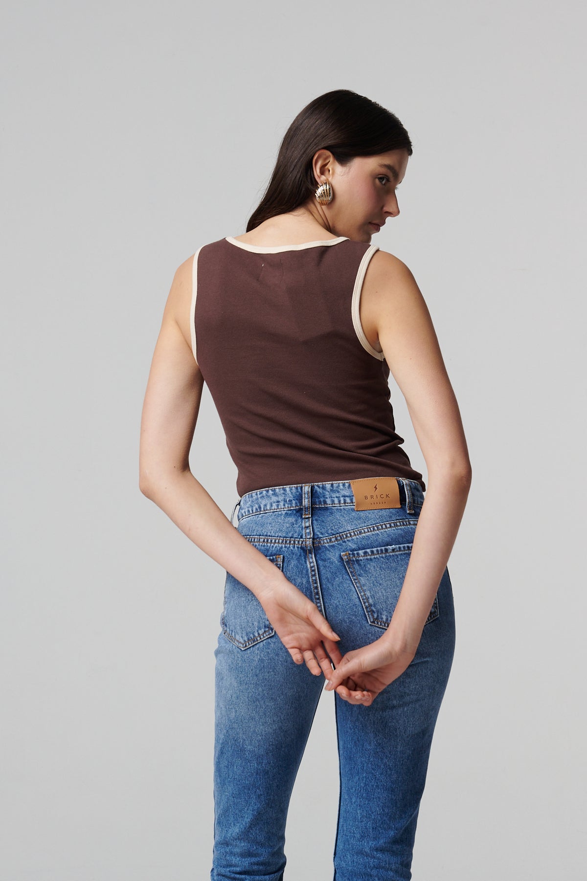 Harper Top Chocolate