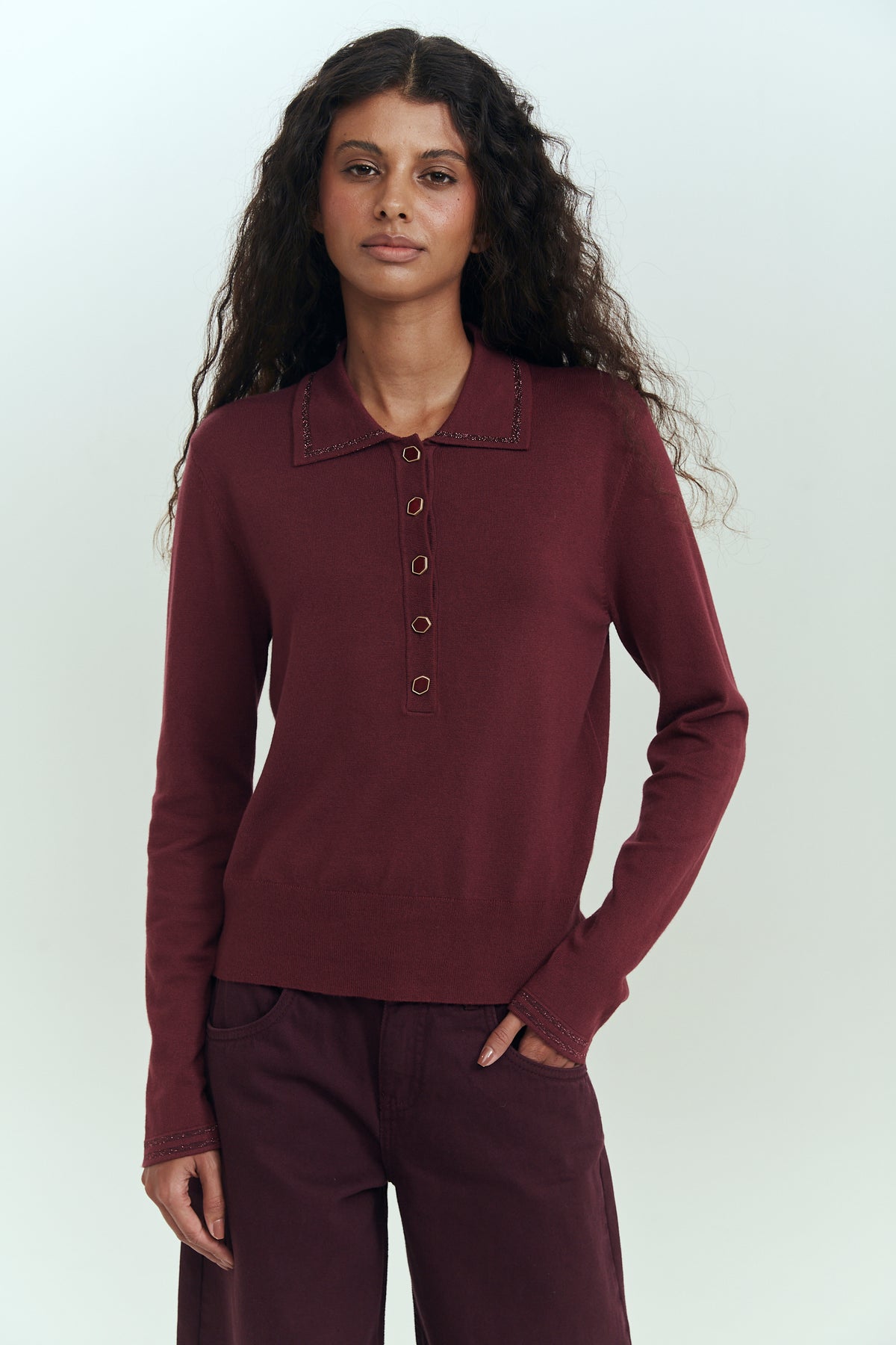 Sweater cuello piqué mujer burdeo nylon viscosa Brick London