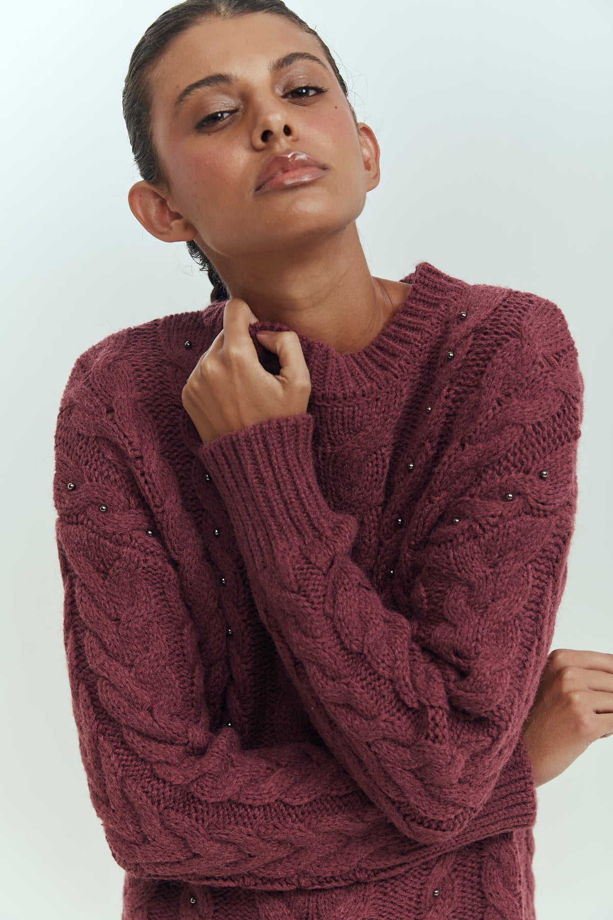 Sweater trenzas mujer mostacillas tejido grueso Brick London