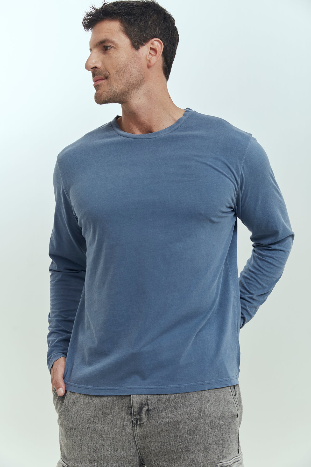 Polera manga larga hombre azul algodón Brick London Chile