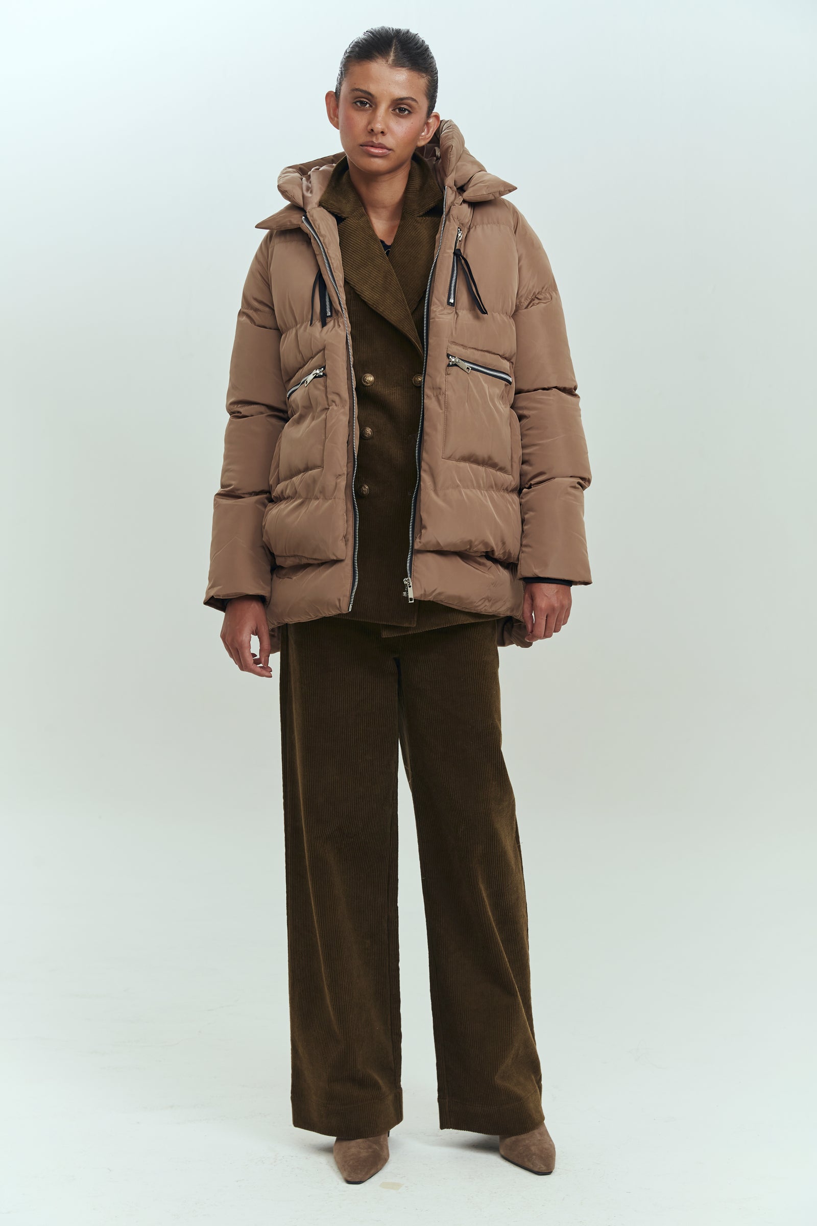 Parka mujer camel funcional moderna invierno Brick London