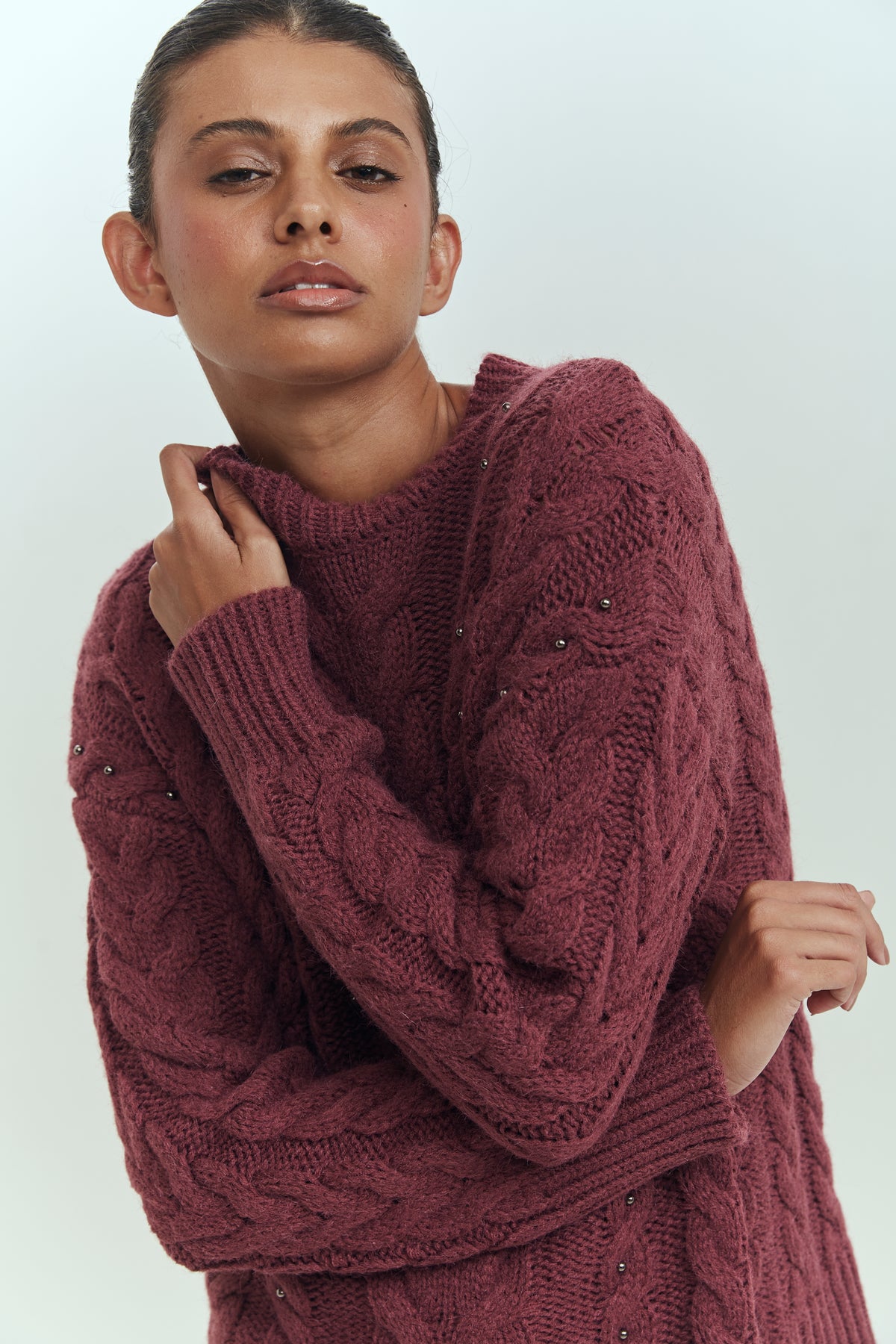 Sweater trenzas mujer mostacillas tejido grueso Brick London