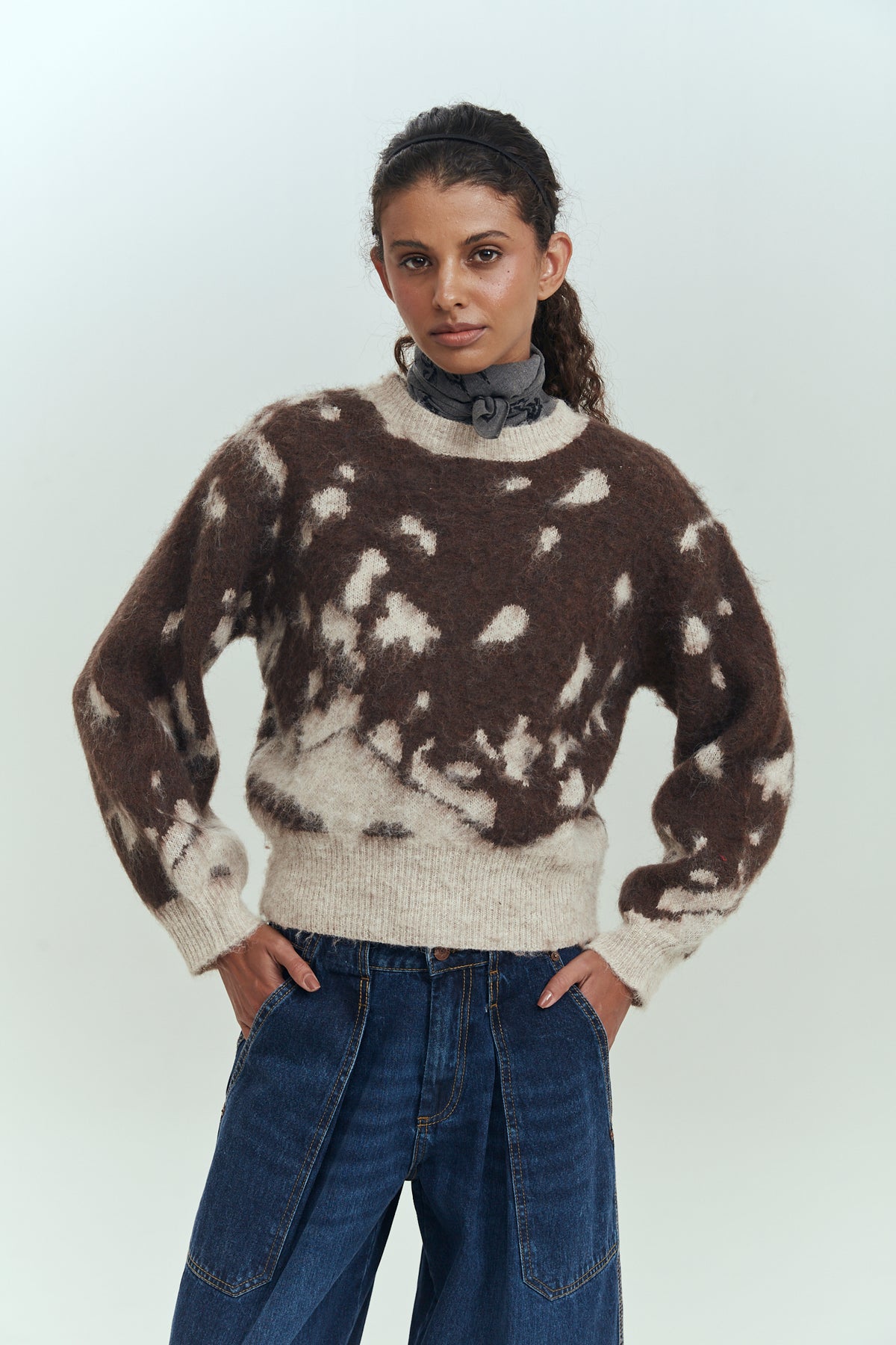 AMY SWEATER