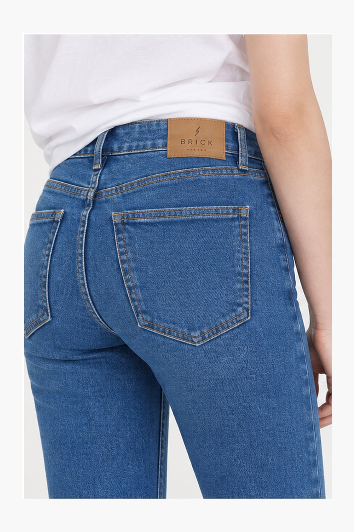 AMY JEANS-MED
